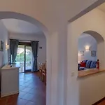 Appartamento Charming Sea Villas-villa Sleeps 6in Shared Pool *