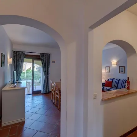 アパート Charming Sea Villas-villa Sleeps 6in Shared Pool *