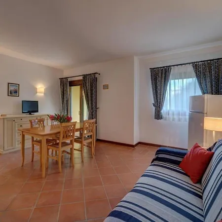 Charming Sea Villas-villa Sleeps 6in Shared Pool アパート *