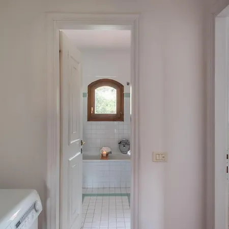 Charming Sea Villas-villa Sleeps 6in Shared Pool *