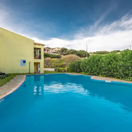 Charming Sea Villas-villa Sleeps 6in Shared Pool