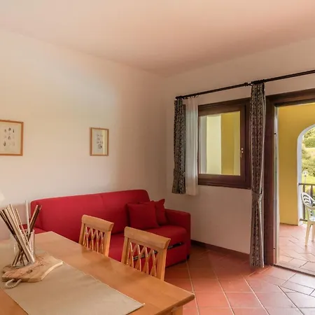 Charming Sea Villas-villa Sleeps 6in Shared Pool Punta de su Torrione