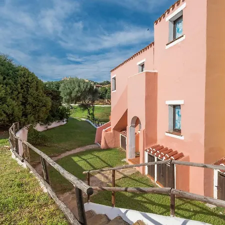 Charming Sea Villas-villa Sleeps 6in Shared Pool *