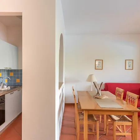 Charming Sea Villas-villa Sleeps 6in Shared Pool アパート Punta de su Torrione