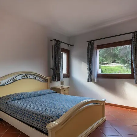 Charming Sea Villas-villa Sleeps 6in Shared Pool