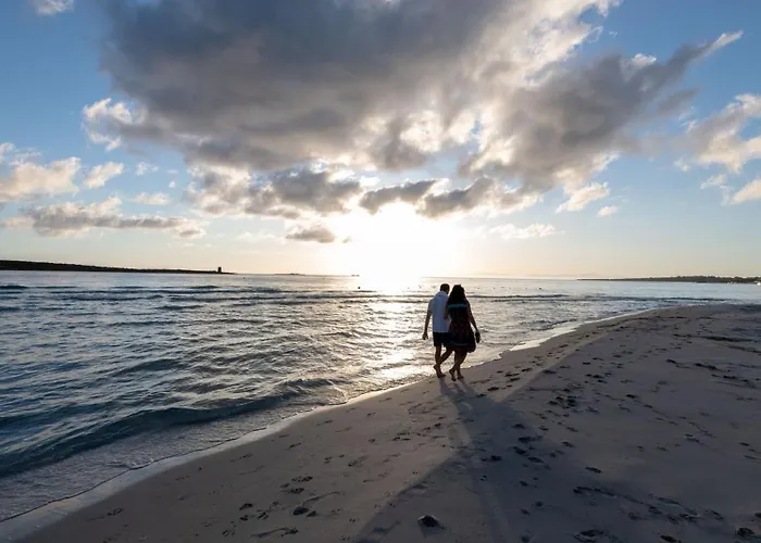 Charming Sea Villas-villa Sleeps 6in Shared Pool